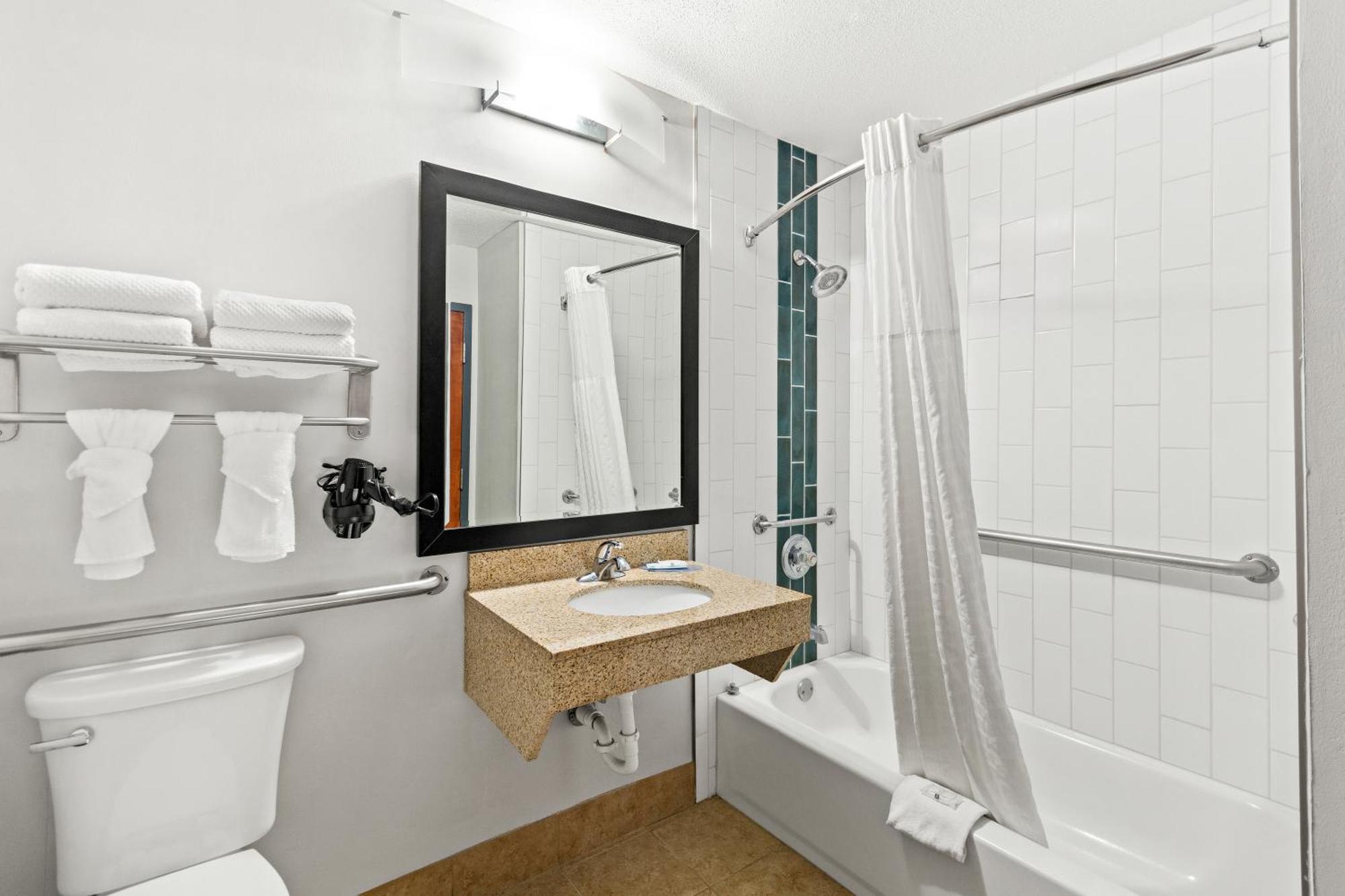 Quality Inn Драй-Рідж Екстер'єр фото